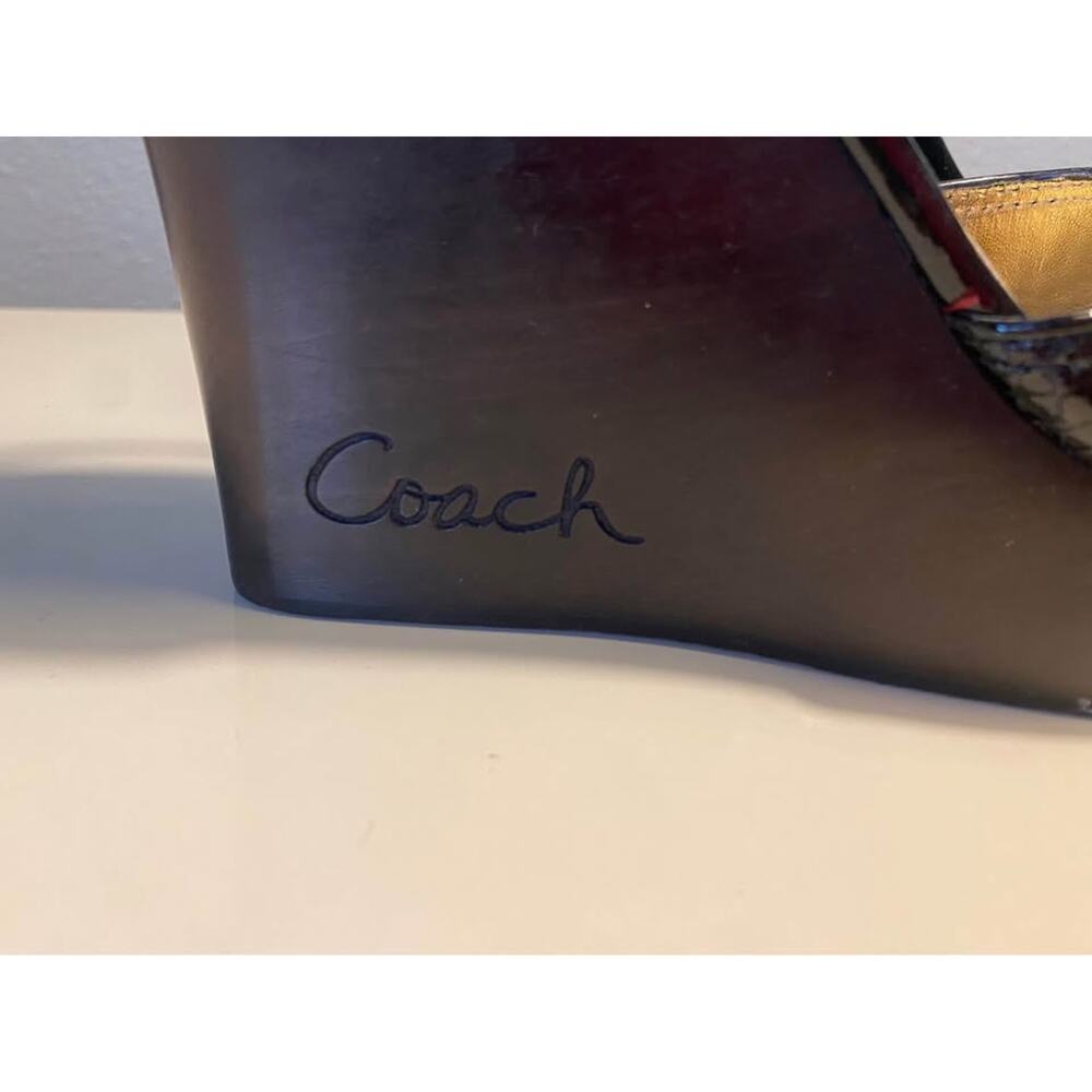 Coach Heels - Picture 3 of 4